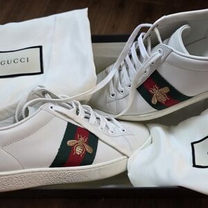 Gucci White Leather Sneaker with Red & Green Stripe and Gold Bee